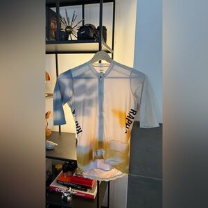 NWOT Rapha Women's Pro Team Aero Jersey Women's Small S/H Print Pack